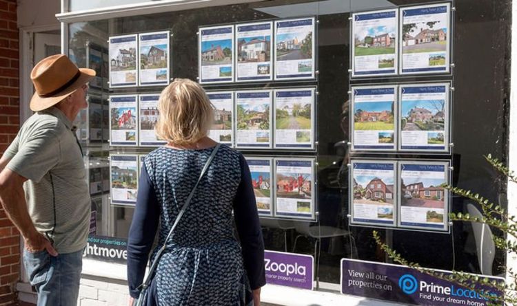 Prix ​​des maisons : pourquoi vous ne devriez pas retarder votre vente - ou bien risquer de perdre des MILLIERS