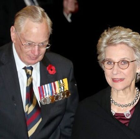 Qui sont le duc et la duchesse de Gloucester ?  Un regard sur les membres de la famille royale discrets qui soutiennent Queen