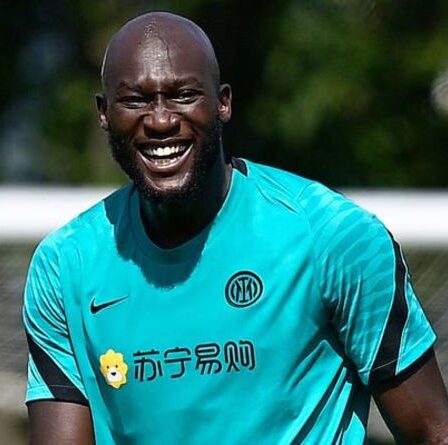 Romelu Lukaku passera un examen médical à Chelsea "dimanche" et deviendra le "meilleur revenu" du club