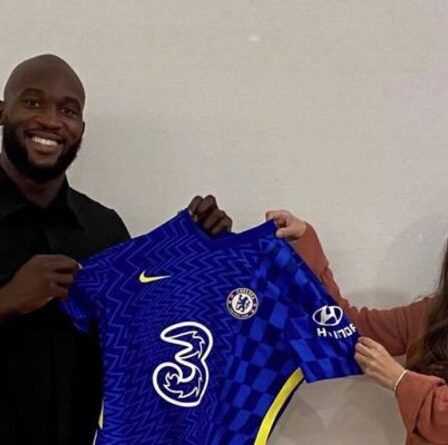 Romelu Lukaku rompt le silence après avoir scellé le transfert de 97,5 millions de livres sterling à Chelsea