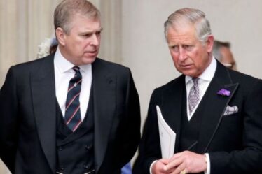 'Scandaleux!'  Le prince Andrew « aime provoquer » le prince Charles avec son dernier relais SUV
