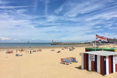 Staycation: Les meilleures plages du Royaume-Uni pour des vacances d'été - liste complète
