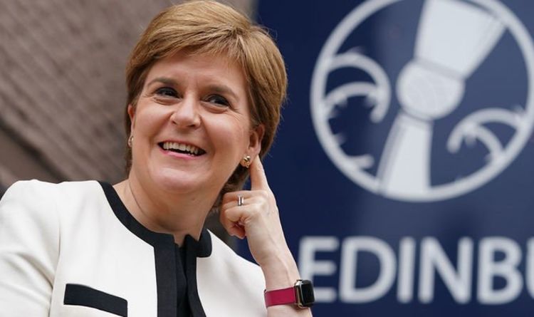 Sturgeon a reçu un énorme coup de pouce pour son indépendance alors que l'Écosse peut s'auto-alimenter «sans Westminster»