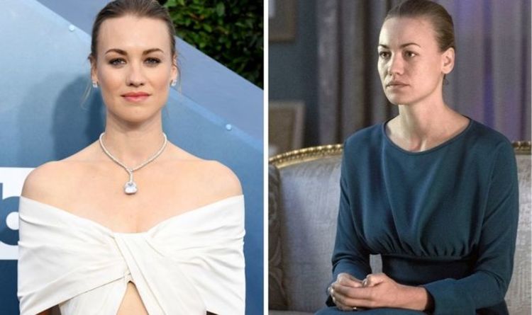 The Handmaid's Tale: Yvonne Strahovski partage ses inquiétudes concernant le scénario de Serena Joy