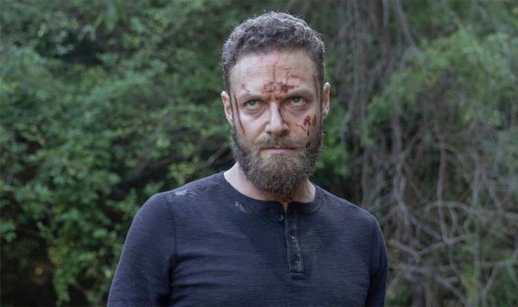 The Walking Dead saison 11: la chute d'Aaron scellée alors que l'écrivain taquine les «tours et détours»