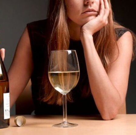 Traits de trouble de la personnalité addictif : cinq signes avant-coureurs de la dépendance