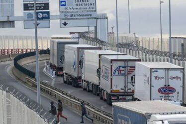 Un chauffeur de camion qui a introduit clandestinement des migrants au Royaume-Uni condamné à quatre ans de prison