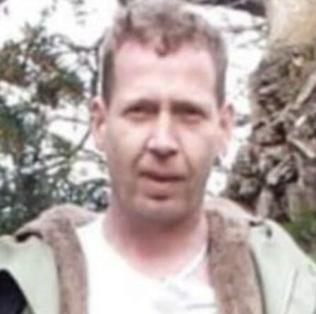 Un enseignant 'Cannibale' est jugé accusé d'avoir tué et mangé son rencard