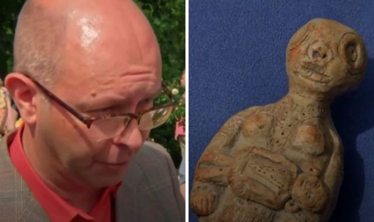 Un expert de la tournée des antiquités refuse de valoriser un objet mystérieux «grotesque» trouvé dans un hangar à charbon