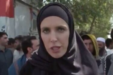 Un journaliste de CNN fait face à un contrecoup pour avoir qualifié les talibans d'"amicaux" alors qu'ils crient "mort à l'Amérique"