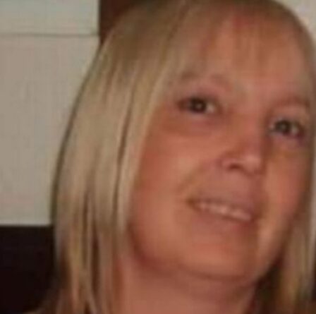 Une femme de 52 ans décède après que des vêtements pris dans un four l'ont étranglée dans un accident anormal