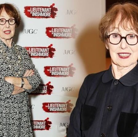 Valeur nette d'Una Stubbs: la star d'EastEnders et de Sherlock a fait une énorme fortune au cours de sa carrière