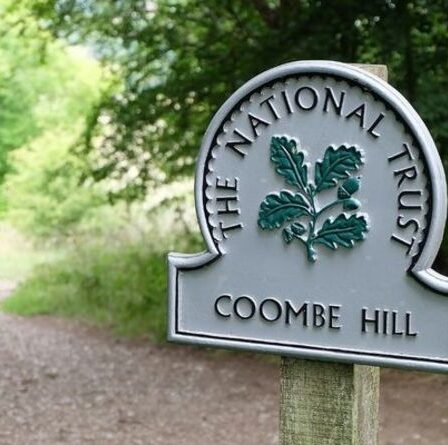 «Woke» a frappé le National Trust pour offrir au personnel des siestes à l'heure du déjeuner pour échapper au soleil brûlant du Royaume-Uni