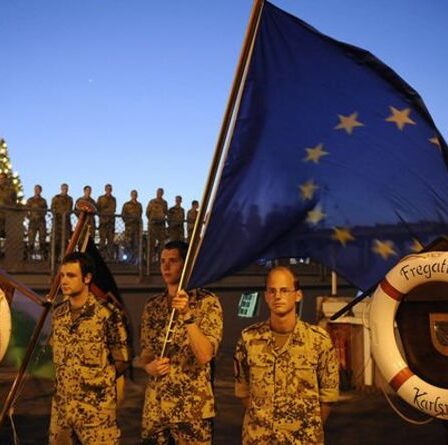 « Il est temps d'agir ! »  Le complot de l'armée européenne prend de l'ampleur mais le bloc est mis en garde contre un défi majeur