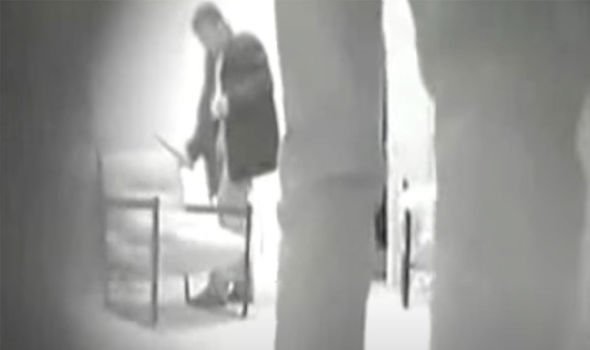 Crime au couteau : l'un des hommes de la vidéo vu tenant un couteau avec une longue lame