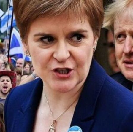 Boris rejette la demande d'indépendance «imprudente» de Sturgeon alors que le Premier ministre appelle à la confrontation au sommet