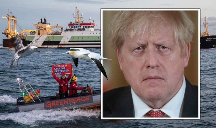 Fureur des supertrawlers de l'UE: Boris exhorté à interdire les navires-usines – les pêcheurs avertissent "nous ne pouvons pas rivaliser"