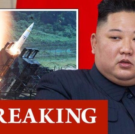 La Corée du Nord tire DEUX missiles balistiques suscitant des craintes de guerre dans un défi flagrant à Biden