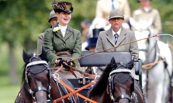 Lady Louise a reçu les poneys du prince Philip.