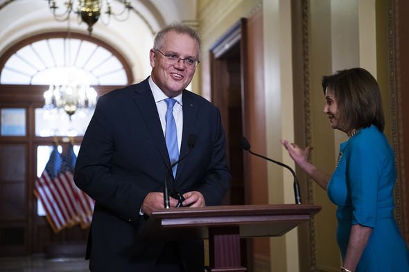 Le Premier ministre australien Scott Morrison s'adresse aux médias avec la présidente de la Chambre Nancy Pelosi, D-Calif., avant une réunion au Capitole des États-Unis le mercredi 22 septembre 2021