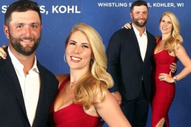 L'épouse de Jon Rahm, Kelley, vole la vedette au dîner de la Ryder Cup 2021 en robe moulante à seins nus