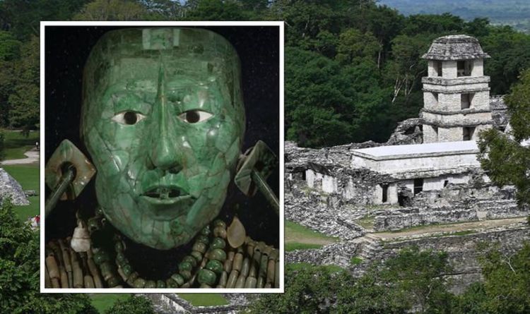 Maya percée après la découverte d'un "masque mortuaire" dans un temple "a donné un aperçu de la vie après la mort"