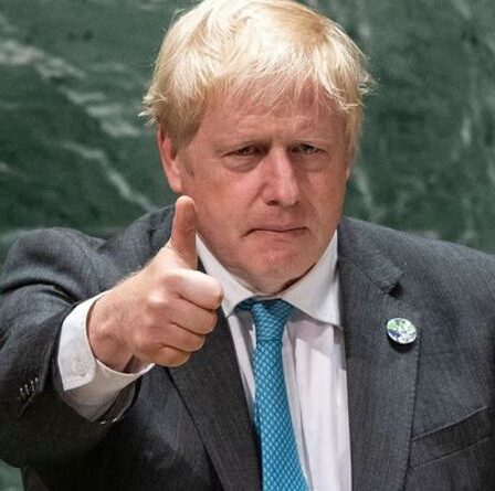 Le PM soutient un plan de crise assouplissant les règles de visa pour remédier à la pénurie de chauffeurs... ET sauver Noël