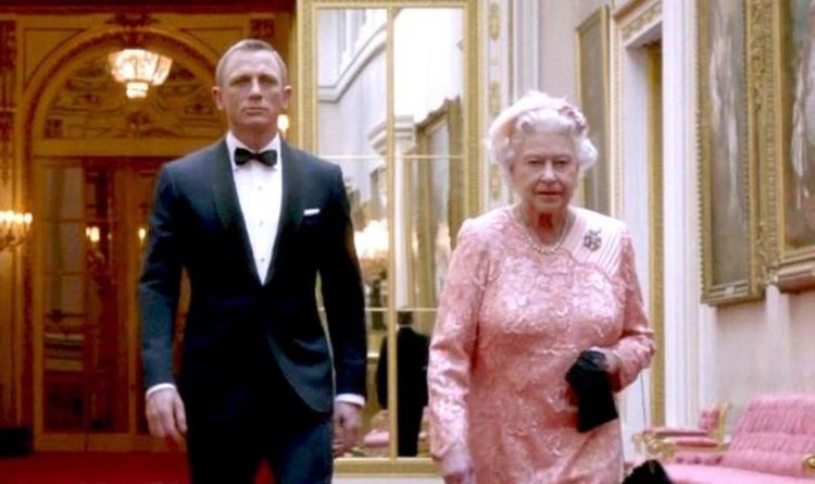 La reine a demandé à prendre la parole dans le sketch des Jeux olympiques de James Bond: "Je dois dire quelque chose"