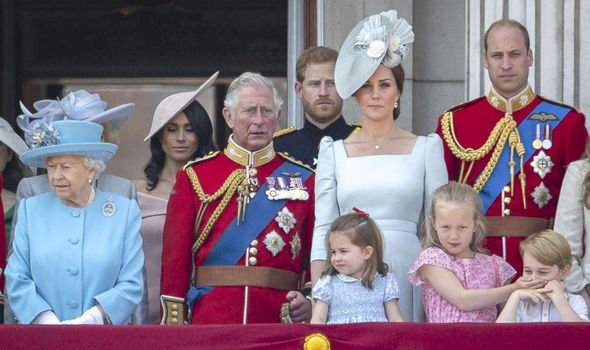 La famille royale pourrait être menacée par une nouvelle biographie