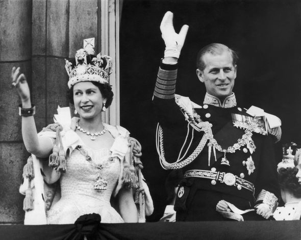 La reine Elizabeth II et le prince Philip lors de son couronnement