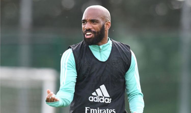 Alexandre Lacazette pourrait rejoindre quatre équipes alors que l'impasse sur le contrat d'Arsenal se poursuit