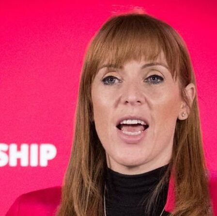 Angela Rayner rembourse certains coûts d'Apple après le scandale des dépenses d'AirPod