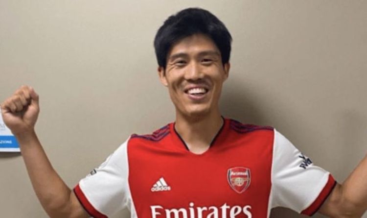 Arsenal signant Takehiro Tomiyasu autorisé à faire ses débuts à Norwich en tant que « permis de travail approuvé »