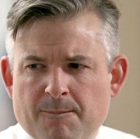 Ashworth déchaîne la fureur contre Boris pour les temps d'attente du NHS – mais ignore l'échec du travail au Pays de Galles