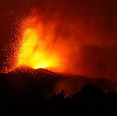 Avertissement de pluie acide partagé alors que les éruptions du volcan La Palma se poursuivent