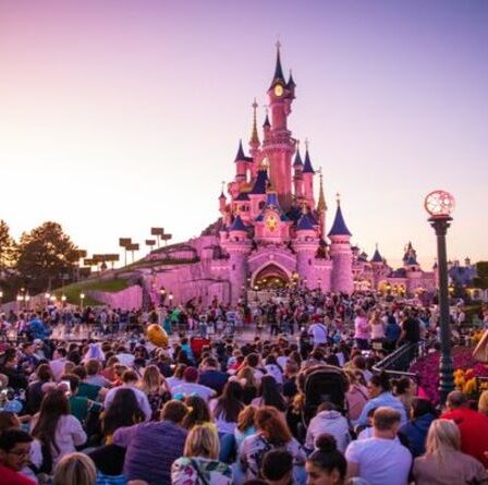 Avertissement de voyage en France émis aux vacanciers britanniques car les restrictions doivent changer dans les semaines