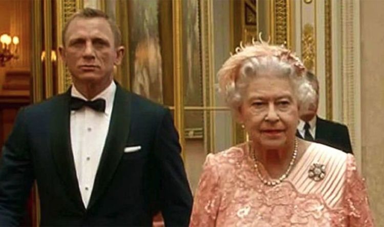 Bond Daniel Craig était terrifié de tourner avec The Queen "C'est plus extrême que The Crown"