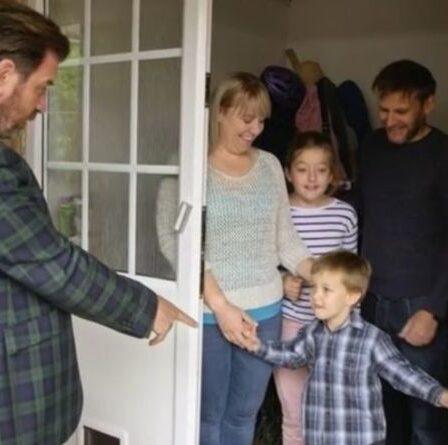 'Bouffée d'air frais!'  Une famille de quatre personnes «choquée» alors qu'elle gagne plus de 150 £ grâce au fouillis
