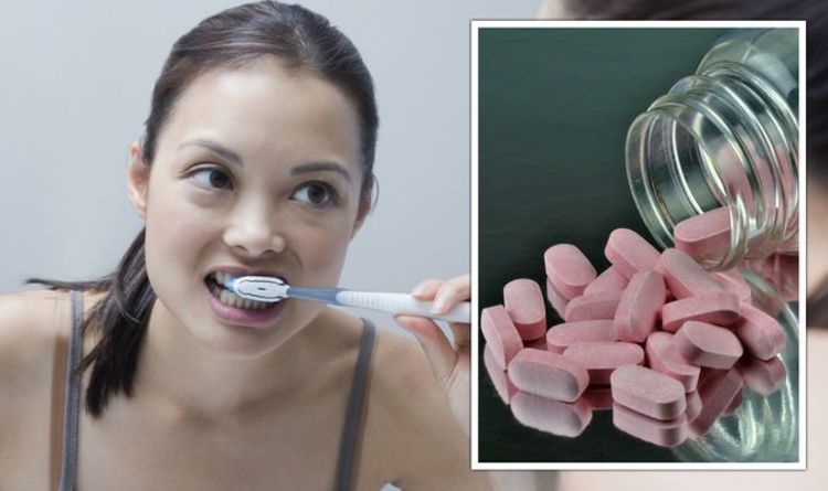 Carence en vitamine B12 : le signe « grave » lorsque vous vous brossez les dents que les niveaux sont bas