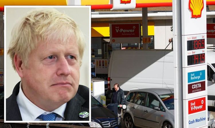 « Ce n'est PAS le Brexit ! »  Un chauffeur de camion enragé révèle la VRAIE raison de la crise pétrolière au Royaume-Uni