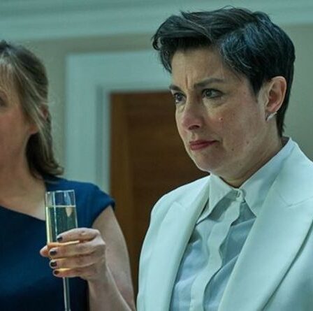 Combien y a-t-il d'épisodes dans Hitmen Reloaded saison 2 ?