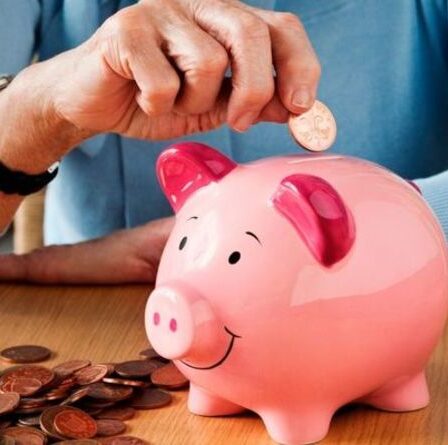 Commencer l'épargne-retraite à 50, 55 ou 60 ans ?  Comment vous pourriez amasser des milliers de livres