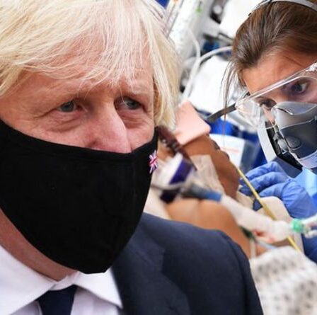 Covid LIVE: Boris a averti « qu'il est trop tard » pour éviter la vague d'automne – les craintes d'un nouveau verrouillage