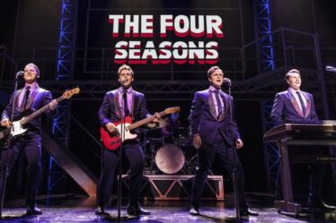 Critique de Jersey Boys: La comédie musicale Return of The Four Seasons tombe à plat