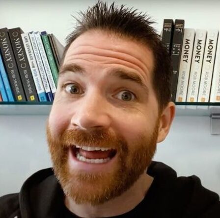 De 50 000 dettes à six chiffres - un millionnaire partage des conseils pour se désendetter