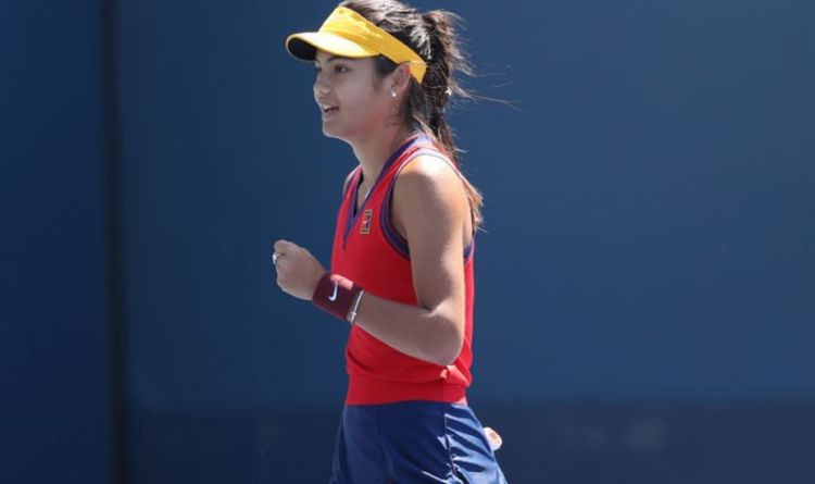 Emma Raducanu poursuit sa séquence de victoires à l'US Open contre Zhang Shuai pour atteindre le troisième tour