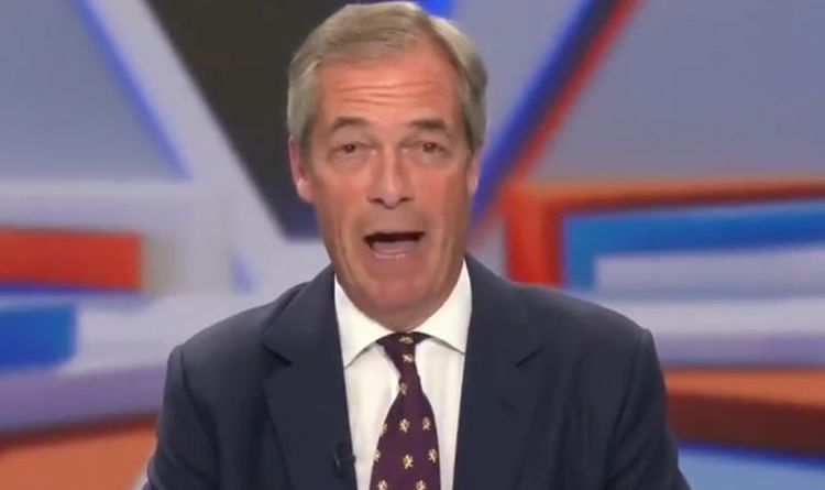 « Emmanuel Macron a l'air ridicule » Nigel Farage se moque de la France « jetant des jouets hors de la poussette »