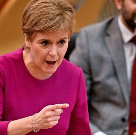 FMQs EN DIRECT: Sturgeon fait face à une épreuve de force humiliante après le dénouement du plan d'indépendance du SNP
