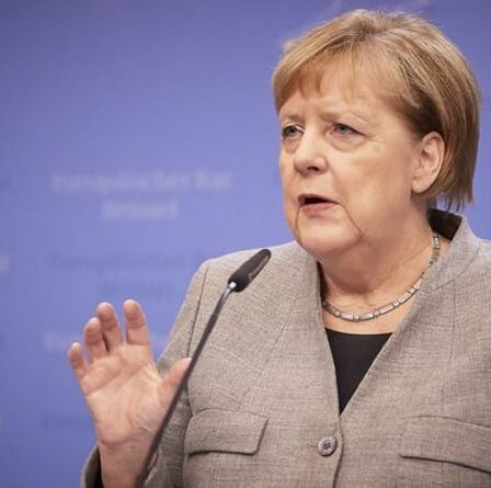 Farce électorale allemande : les Berlinois se préparent déjà au discours du Nouvel An de Merkel
