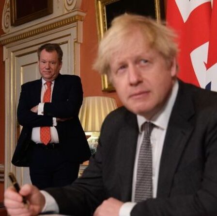 Frost aligne un "arme chargée" pour l'UE alors que les lignes de bataille du Brexit sont tracées avec Bruxelles